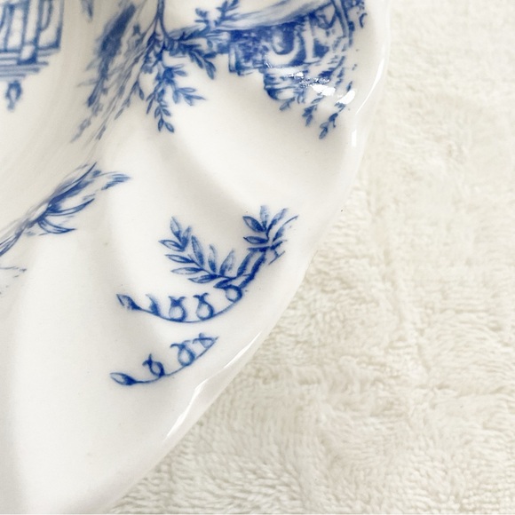 Queen’s China Toile Blue Flat Rim Soup Salad Bowls Set of Three 8.75” - Picture 13 of 15